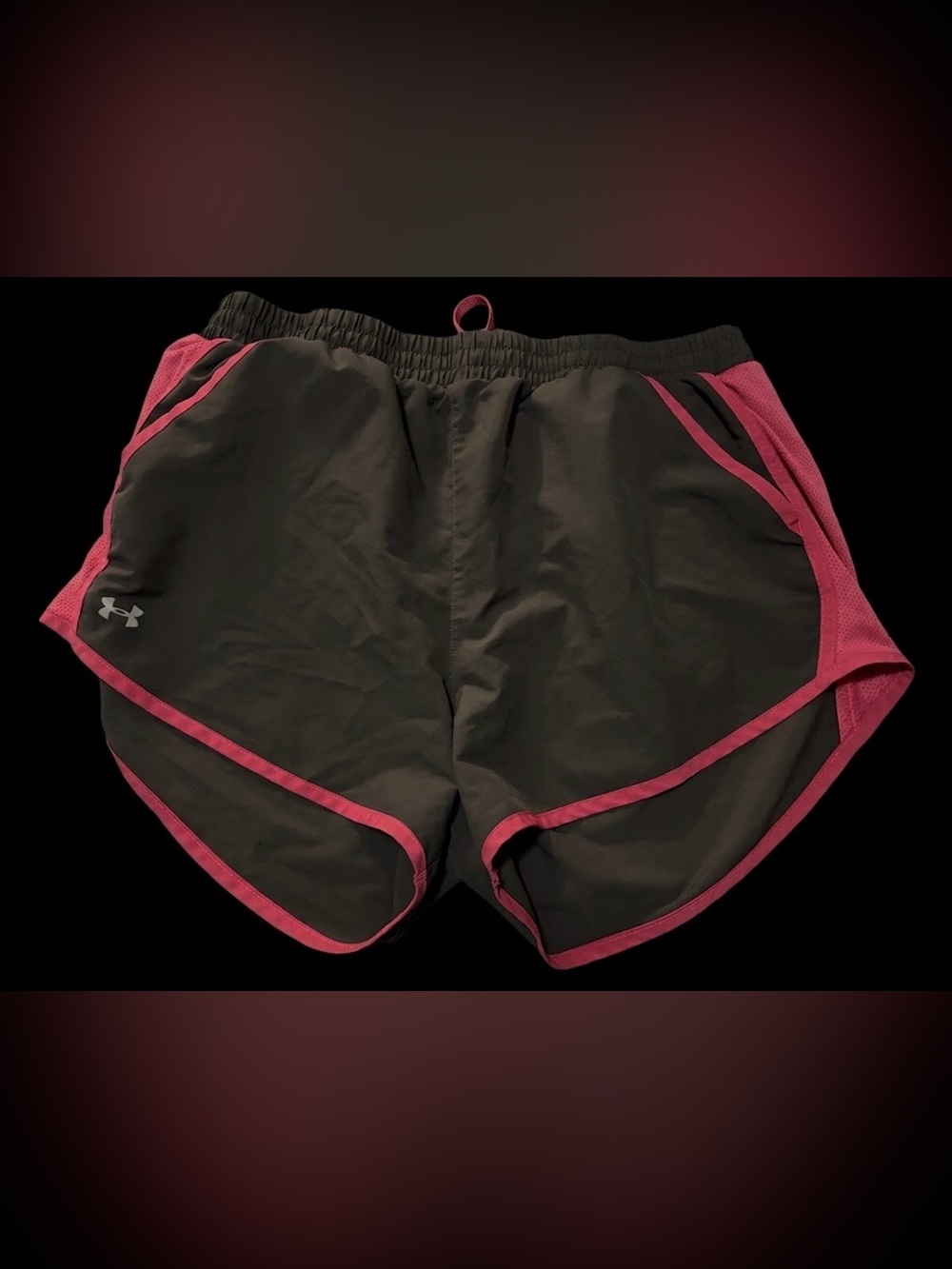 Under armor dark gray/maroon athletic shorts